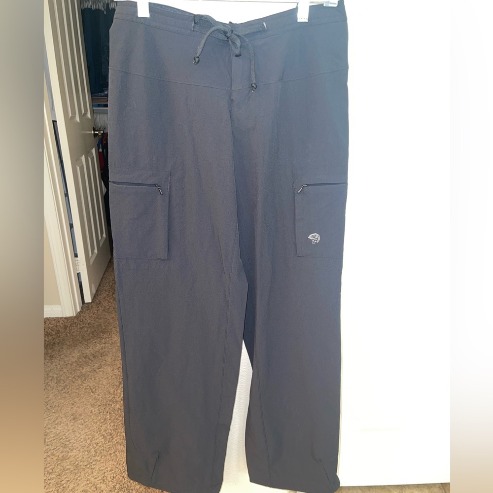 Mountain Hardwear Women’s Hiking Outdoor Black Pants size 6‎